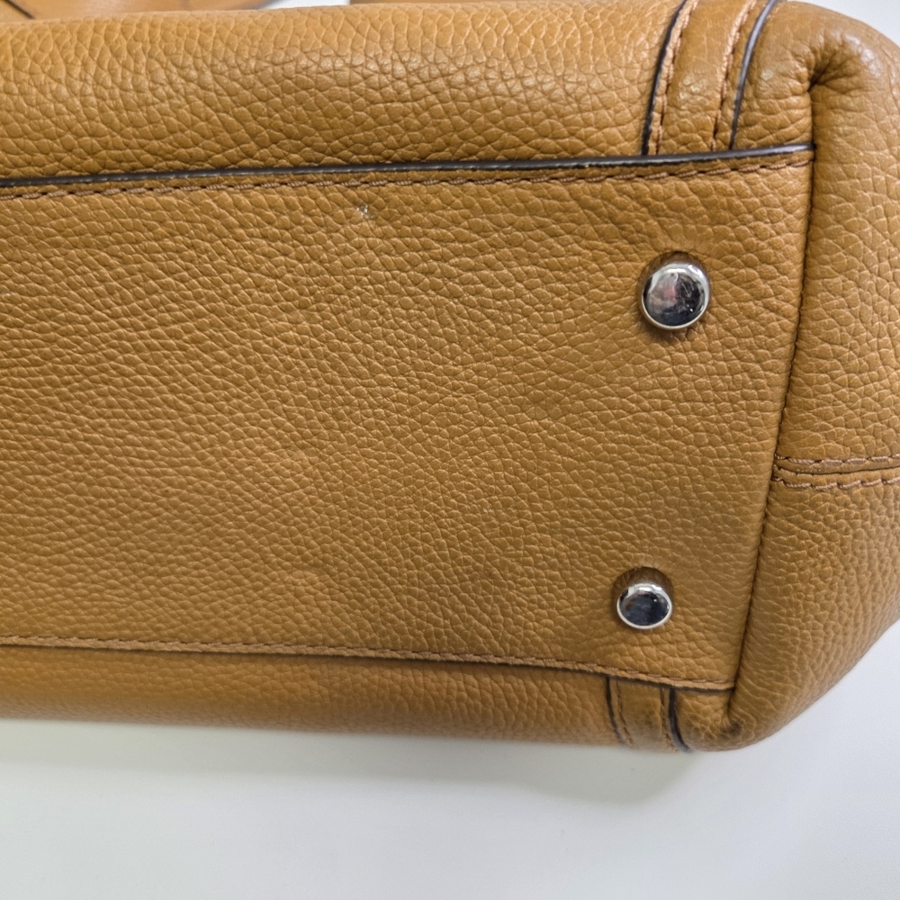Coach 2017 Turnlock Edie Beige Camel Leather Shoulder Bag  Chain 36855 - Picture 14 of 16